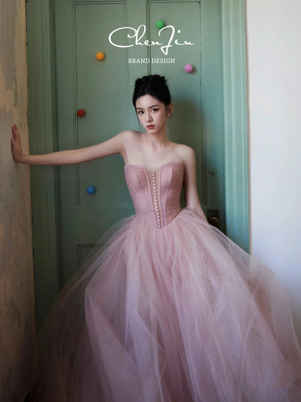 High-End Evening Dress 2026 New Product for Hostess, Party, Talent Show, Performance, Birthday Banquet, Light Luxury, Niche, Small Dress