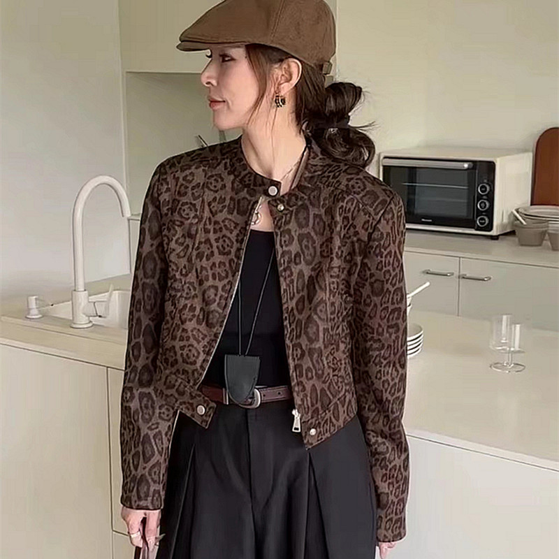 Retro High-End Leopard Print Stand-Up Collar Zipper Short Jacket for Women 2026 Spring New Fashion Petite Jacket Top