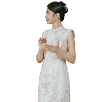 Toast to the bridal gown with a long truffle back of the dress and a small child engagement gown everyday can wear high level sensation back to the door.