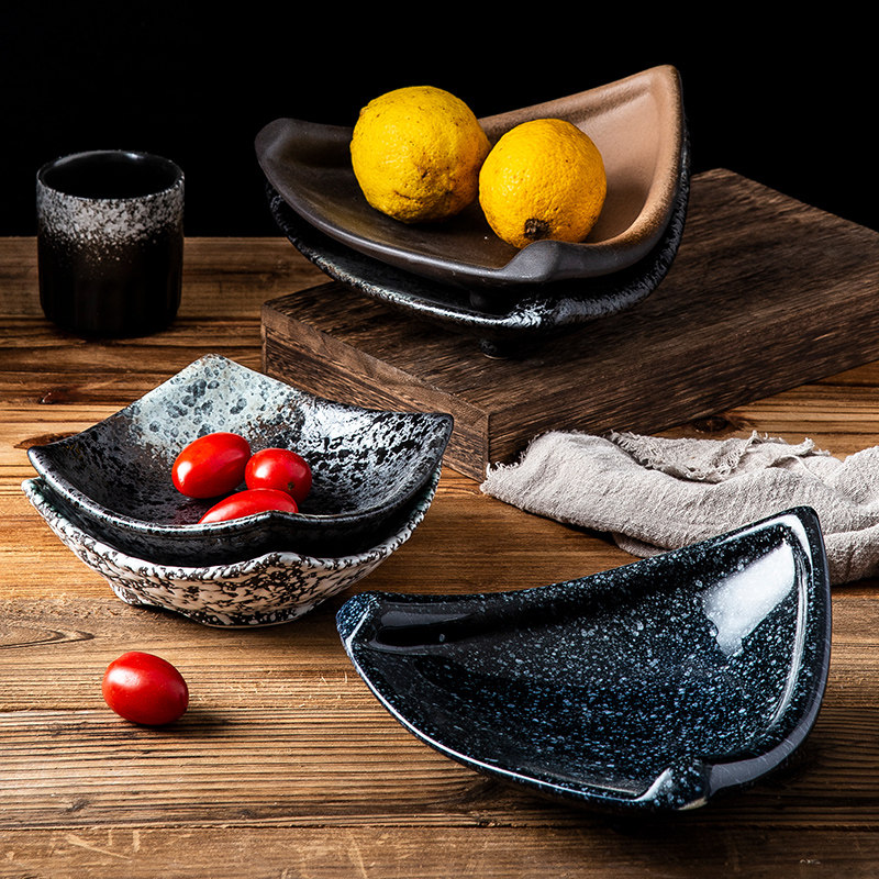 Japanese plate creative irregular household personalized plate special-shaped tableware odd-shaped plate ceramic net red plate deep plate