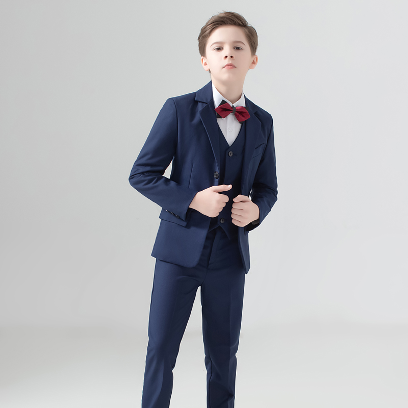 Children's suits suit boy gown The CUHK Scout Boy Inlensey takes the piano for the baby's small suit and autumn