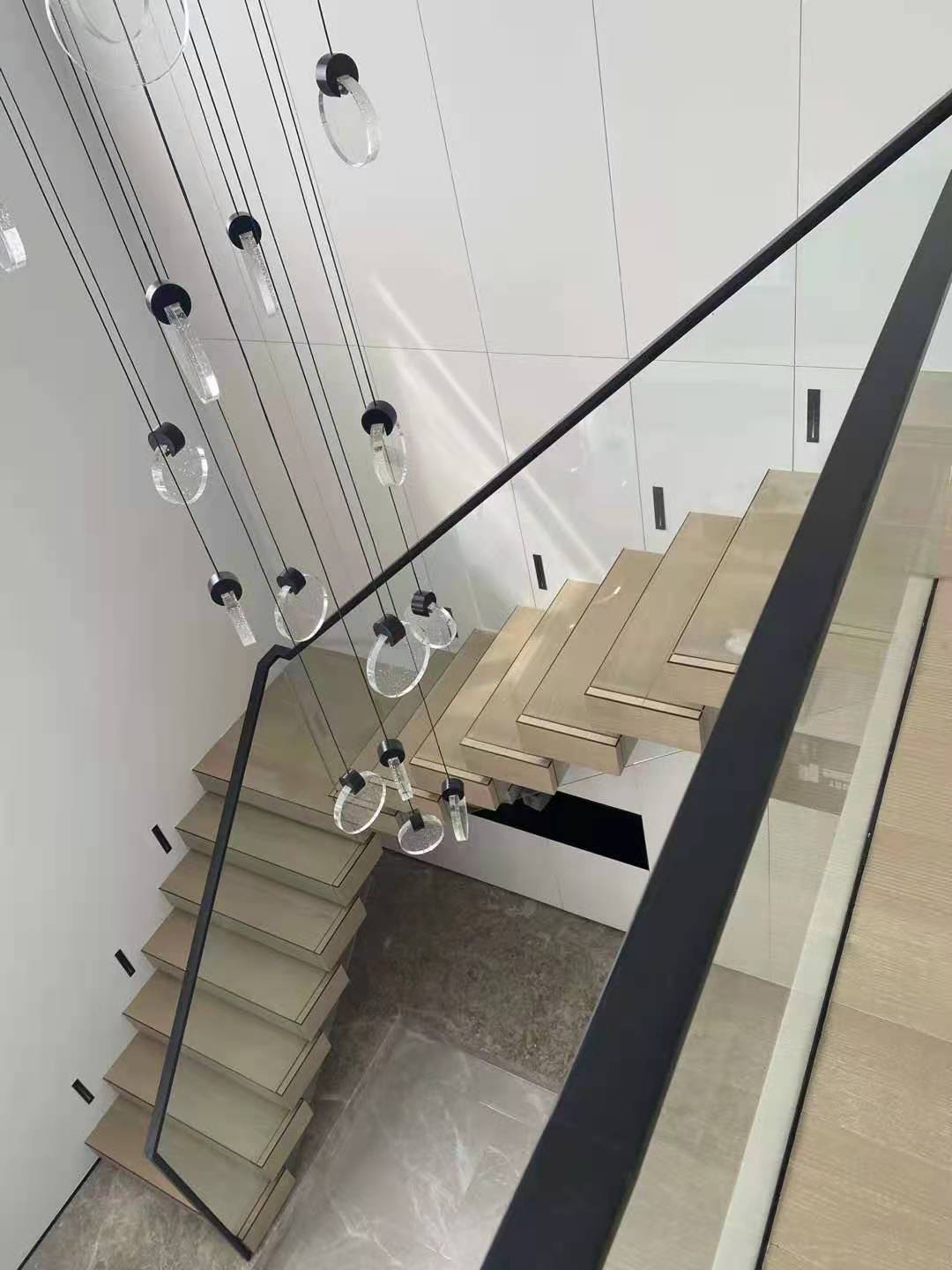 Yongji custom floating glass staircase modern simple stylish duplex glass staircase) Kunming Red Star
