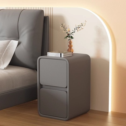 Прикроватная тумбочка Baishi Yi Cream Style, простая современная тумбочка из массива дерева с кожаной отделкой, ультраузкая 20 см, минималистичная, миниатюрная.