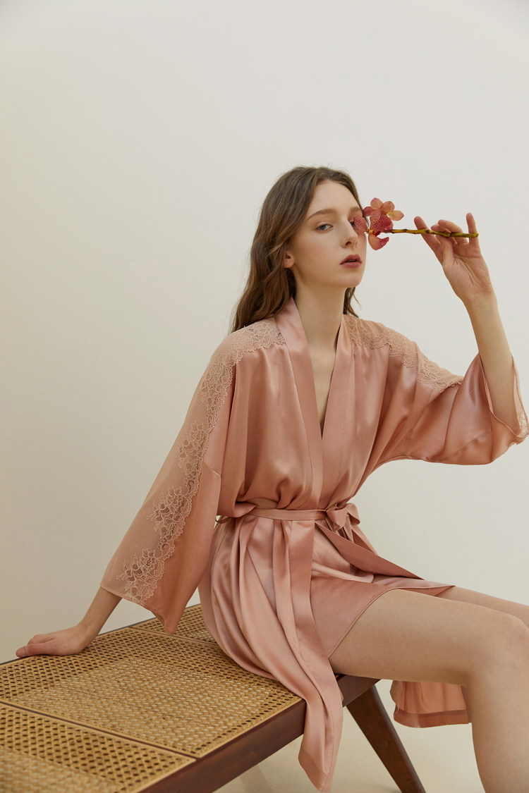 送料無料 12%OFF】シルクネグリジェホワイトモーニングガウン女性の