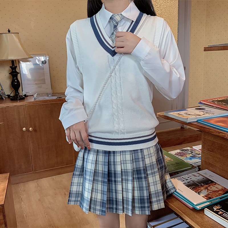 Sweater jk uniform skirt genuine women's autumn and winter Japanese college wind soft sister Long sleeve knitted V-neck sweater wild vest