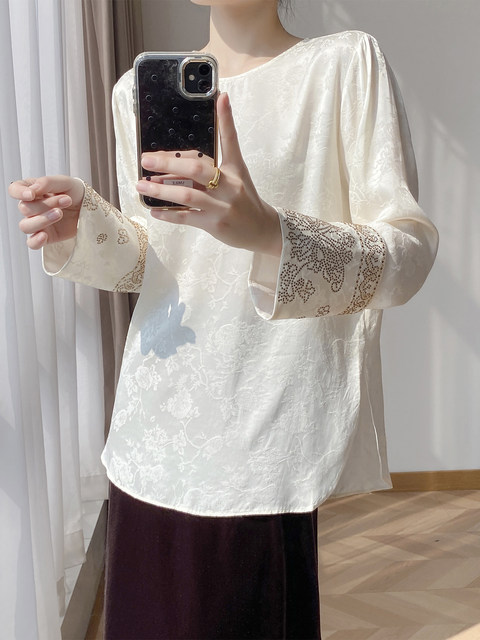New Chinese Style Light Luxury Off-White Top for Women, Autumn and Winter, Copper Ammonia Silk, Loose Fit, Slimming, Rhinestone Pullover Shirt