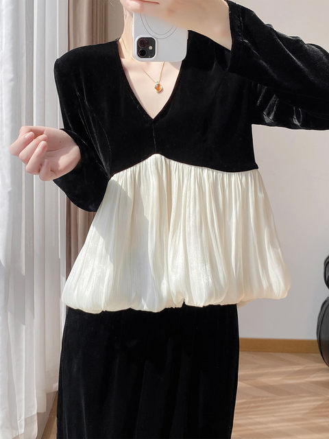 Lingze Xi Elegant French-Style Blouse with V-Neck, Waist-Cinching, Slimming, Long-Sleeved, Black and White Patchwork Silk Velvet Top for Women