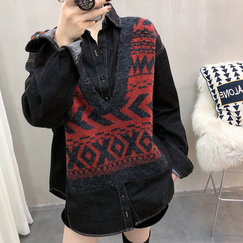Retro ins tide design sense niche splicing denim shirt women 2022 autumn new European station European goods trend