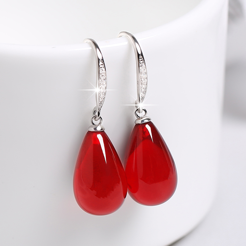 Natural second-generation beeswax earrings fine water drop wine red blood pearl earrings chicken oil yellow amber retro white fungus jewelry women