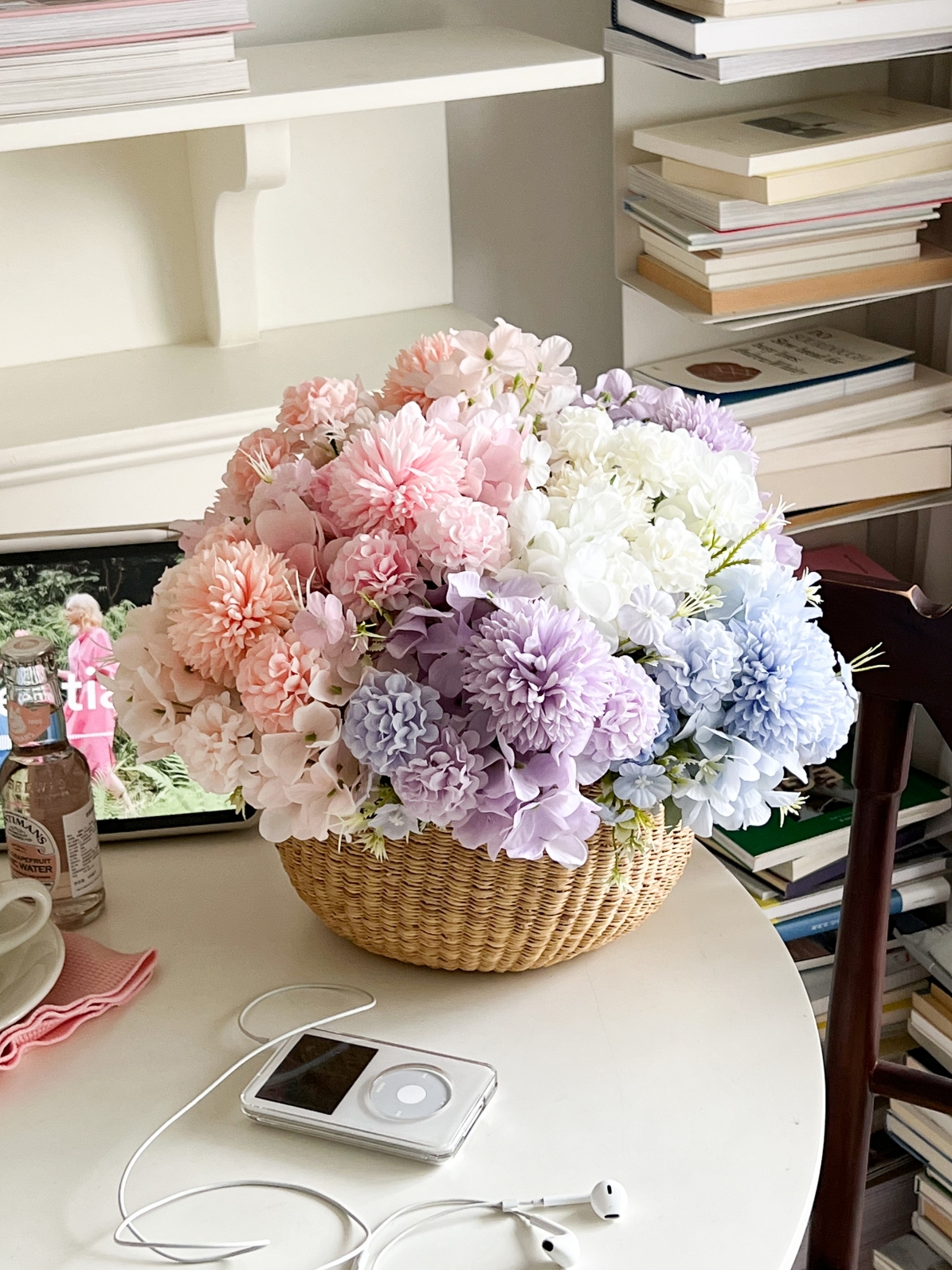 <!--清仓！假花仿真花束塑料花小束把花玫瑰绢布花干花家居摆设装饰-->