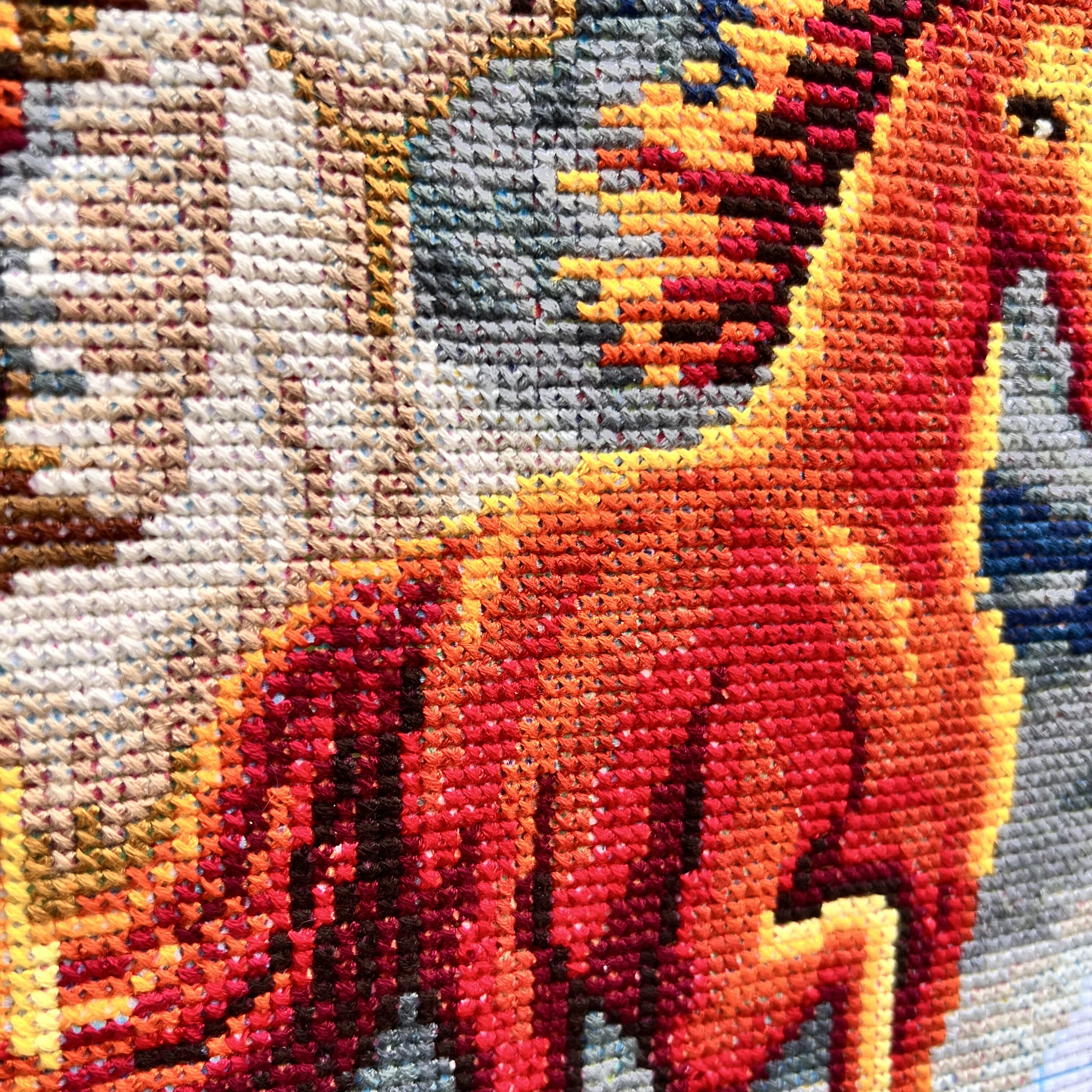 纯手工十字绣万里长城老鹰挂画，适合2026年客厅装饰吗？