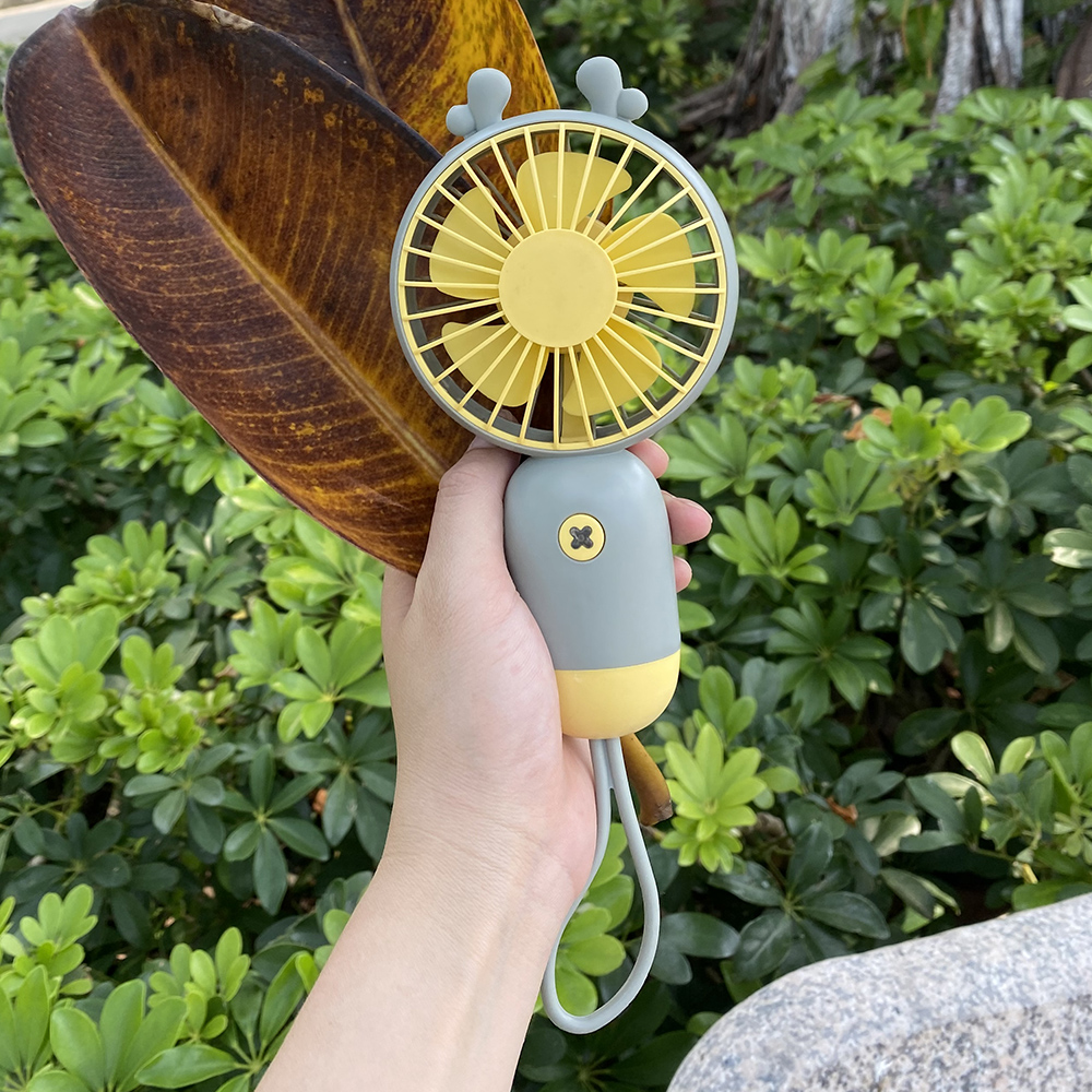 Small fan USB rechargeable student portable small portable cute mini ultra-silent electric fan Hand-held hand-held folding big wind dormitory children's office summer blowing rice blowing supplementary food
