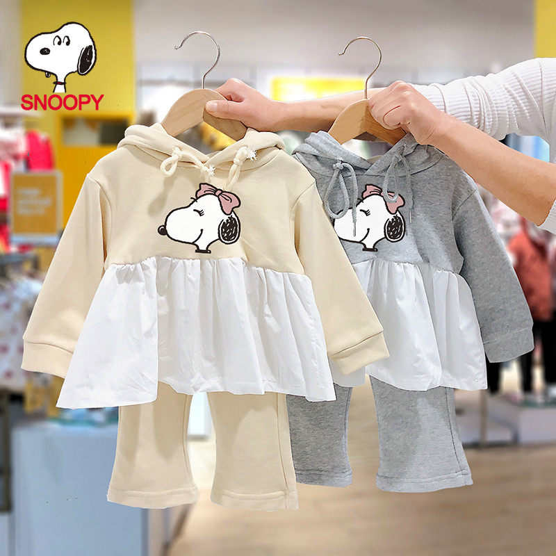 The Snoopy Snoopy special cabinet girl's foreign suit children 2021 spring dress baby two sets of foreign pie
