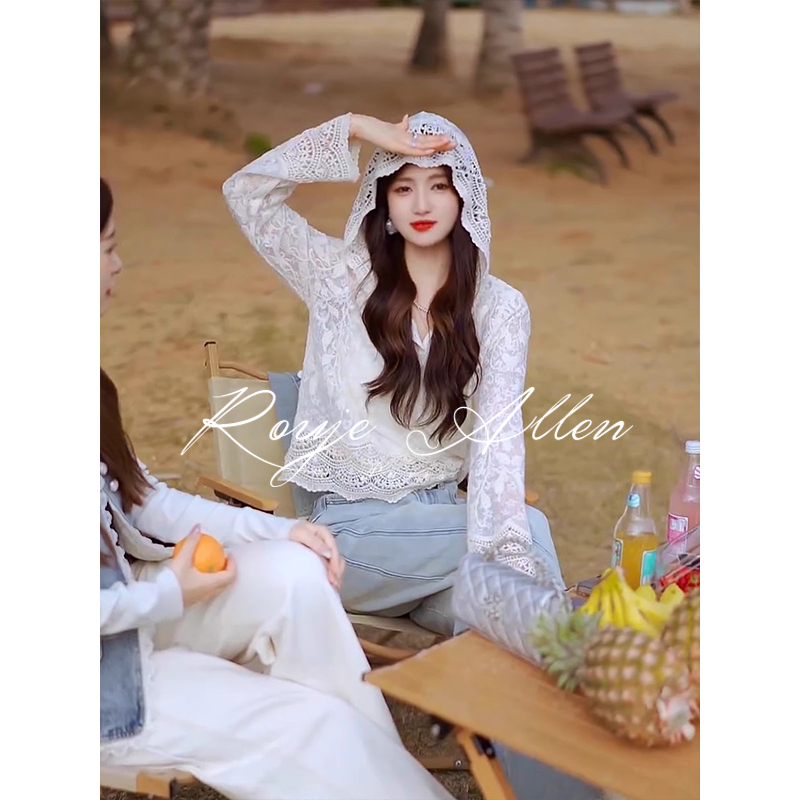 French Roger Allen Design Crocheted Cut Out Hooded Lace Shirt Women's Lazy and Relaxed Blouse Top