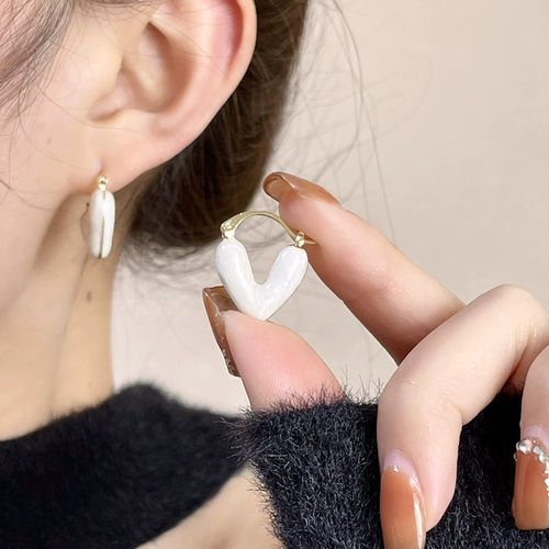 觅韩 Летние свежие небольшие дизайнерские серьги