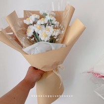 Handloom touts the flower delivery ceremony Hand holding the flower braided bouquet of the boyfriend Artisanal Diy Knit Crochet Material Bag