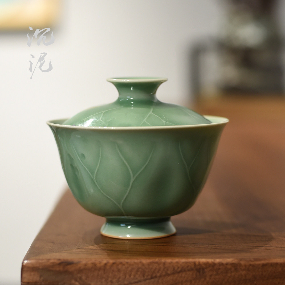 Celadon lid bowl teacup ceramic tea bowl Wang Bin pure handmade residual lotus series Chinese jing tea bowl kung fu tea home