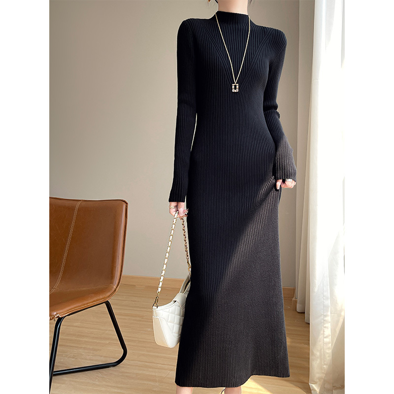 Goddess-Like Style~ High-End, Extra-Long Half-High Collar Dress, Autumn and Winter Hepburn-Style Black Long Sweater Dress