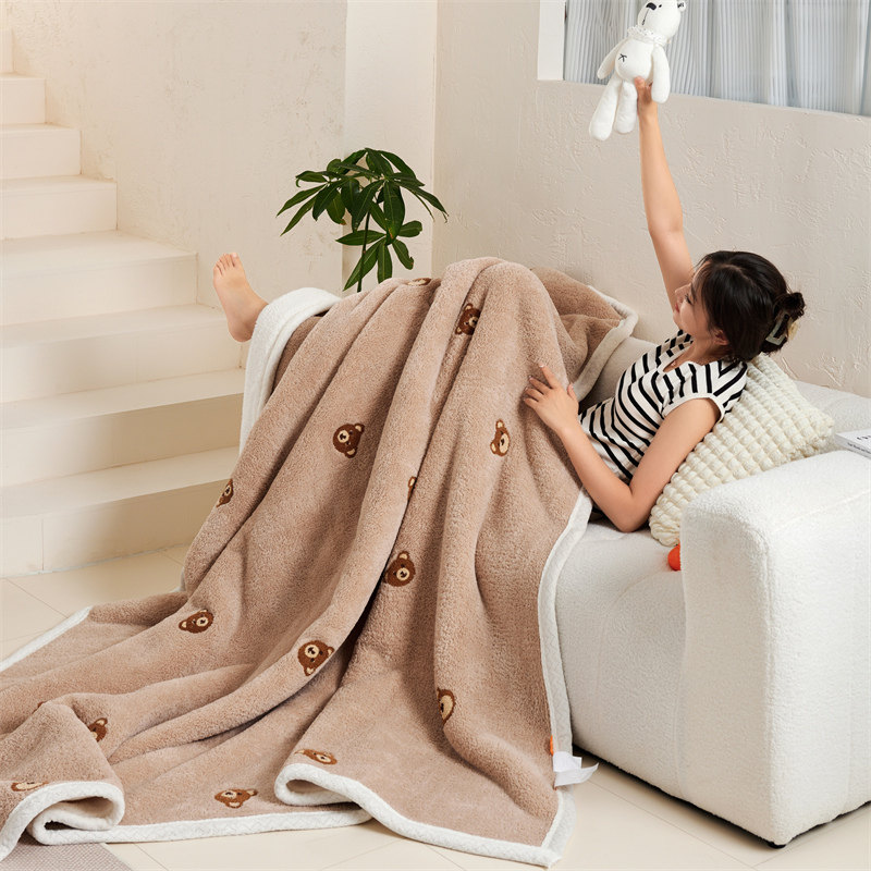 New Couch Blanket Cover Blanket Office Afternoon Nap Cape afternoon Blanket Air Conditioning Quilt blankets thin Coral Suede Small Blanket-Taobao