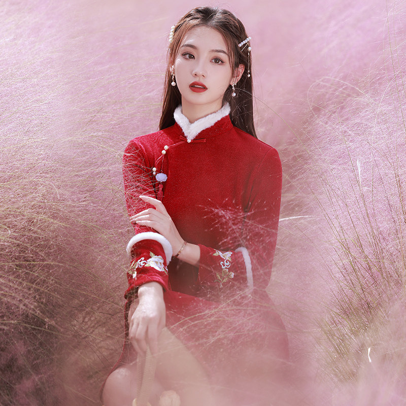 Qipao 2022 New Red Advanced Sensation Winter Style Thickening Improved Version Young HIGH-END TEMPERAMENT LONG SLEEVE AUTUMN WINTER