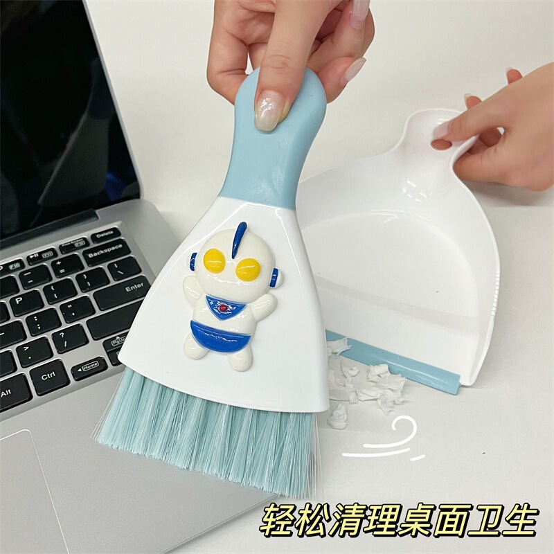 Student Desktop Mini Broom Set Small Broom Cartoon Ultraman Superhero Cleaning Broom Children's Dustpan Set Student Desktop Mini Broom Set Small Broom Cartoon Ultraman Superhero Cleaning Broom Children's Dustpan Set