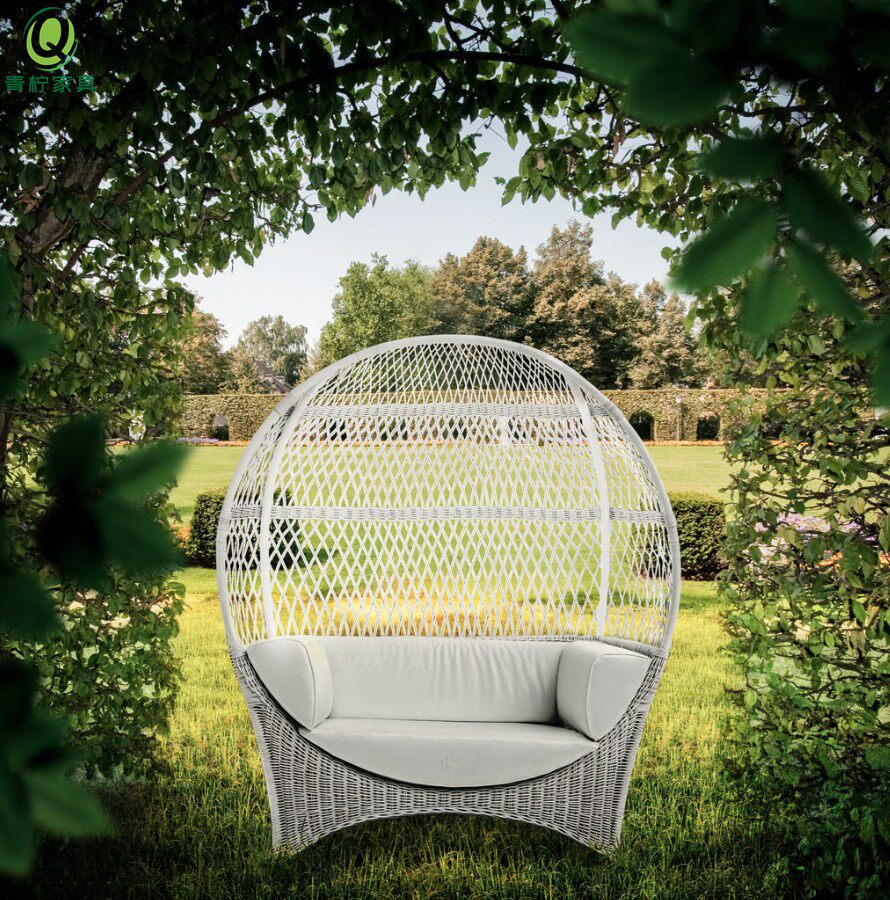 Outdoor Garden Sofa Round Lying Bed Garden Patio Villa Outdoor Furniture Creative Casual Lying Bed Rattan Sofa