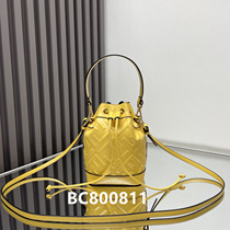 (In stock) 2024 new versatile trendy original factory bags with logo for men and women