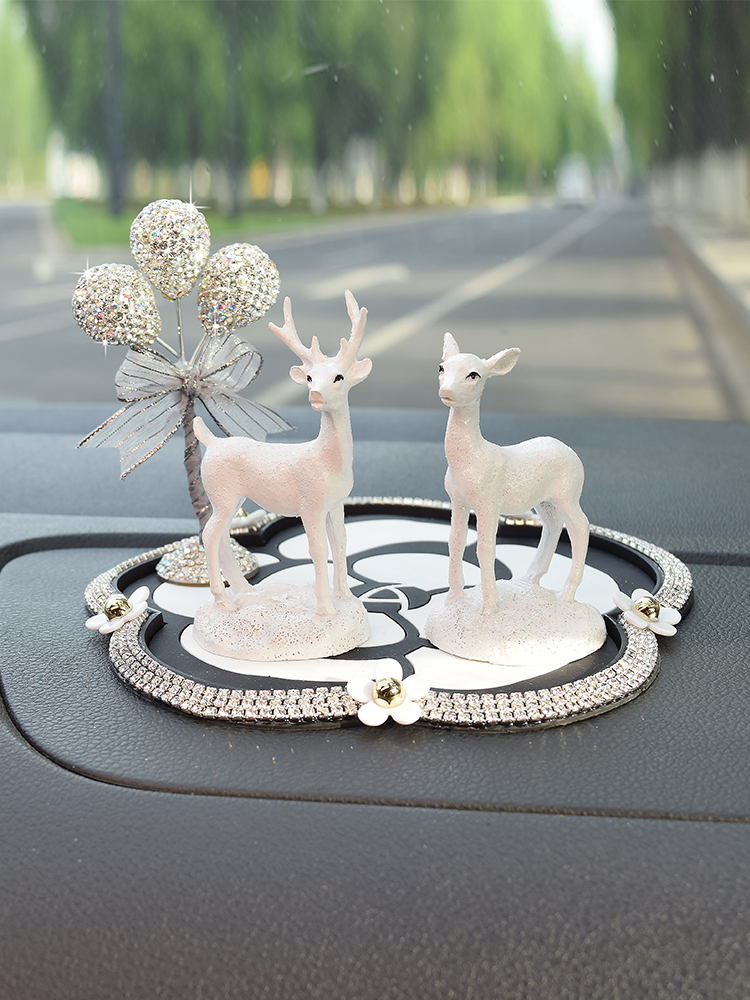 Car decoration goddess car decoration girls Korean simple temperament car placed in the net red jewelry car women