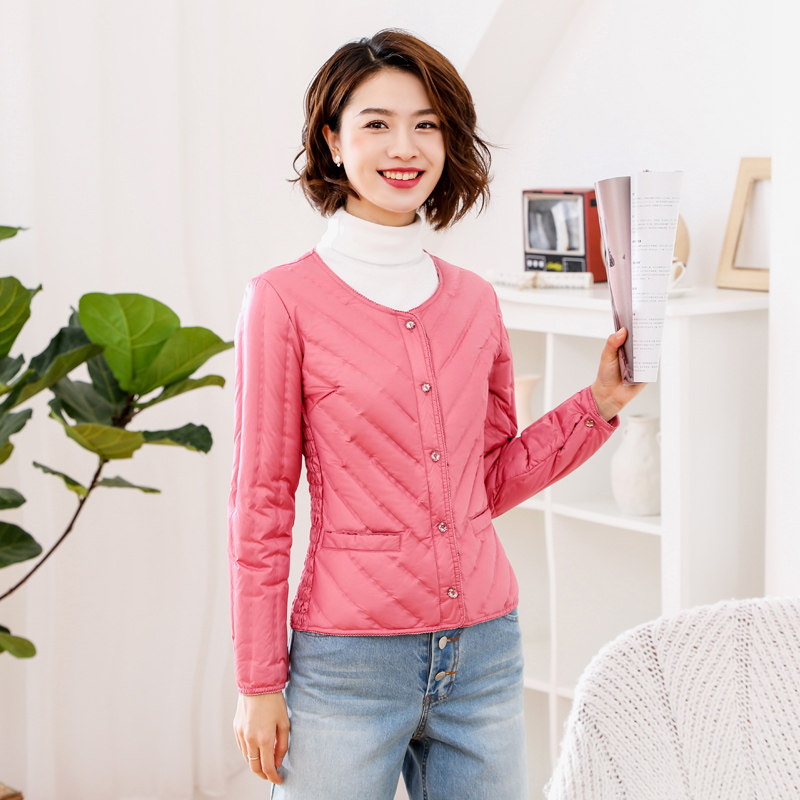 New Feather Feather Lightless Sleeve Short Short Costume Down Wear Under Warm Warm