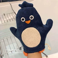 Синяя губка для ванны для купания