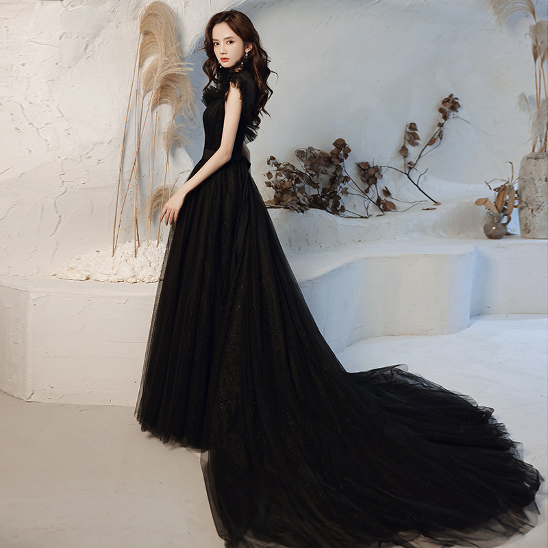 Black high-end evening dress dress 2021 New light luxury temperament celebrity banquet niche design tailing high texture