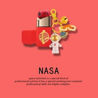 Huawei, помада, красные наушники, космонавт