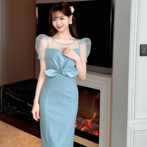 Свежее синее летнее приталенное вечернее платье, юбка