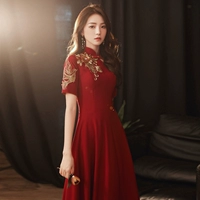 Бордовый, длинный, средней длины