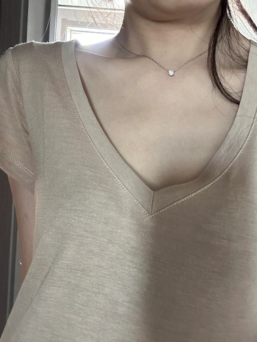 Приталенная футболка с коротким рукавом, V-образный вырез, городской стиль, изысканный стиль