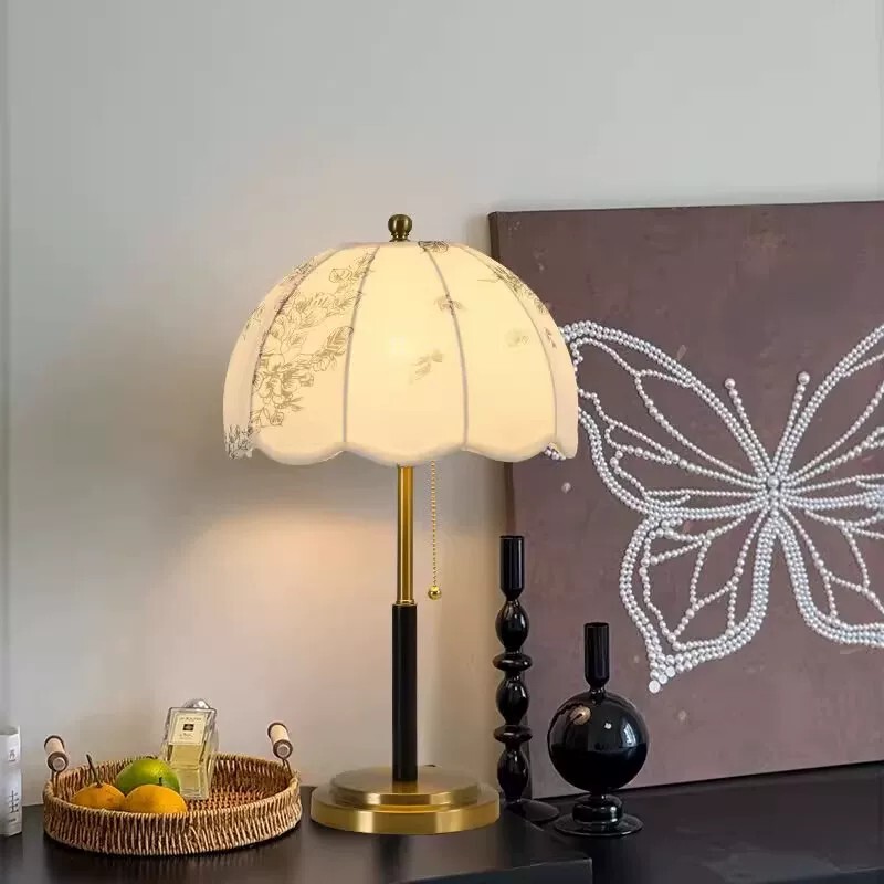 French-Style Vintage Atmosphere Fabric Art American-Style Living Room Bedroom Bedside Table Study Solid Wood Lamp Retro Nostalgic Decorative Table Lamp