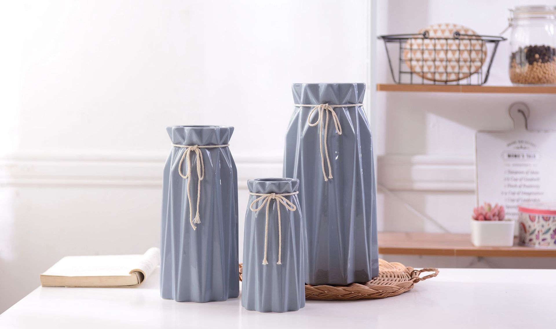 Nordic contracted a cold wind morandi color paper folding bow ceramic vases, flower, adornment is placed