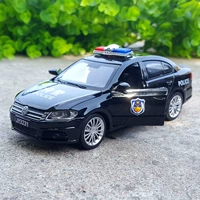 Черная полицейская машина, дорожная полиция