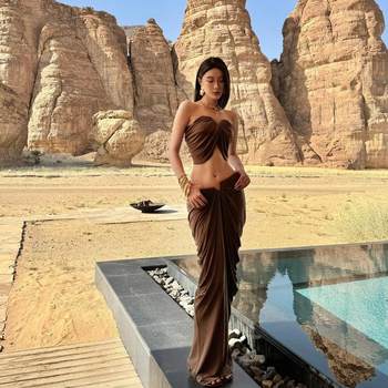 Desert Travel Photo Outfit Vacation Set Long Skirt Feminine Pure Desire Style Tube Top Bodycon Skirt Two-Piece Set