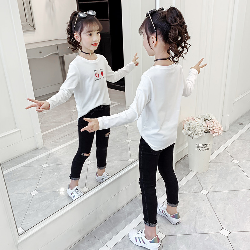Girls Summer Wear T - Shirt 2023 New Children's White Snacks Girls Strike Summer Small T