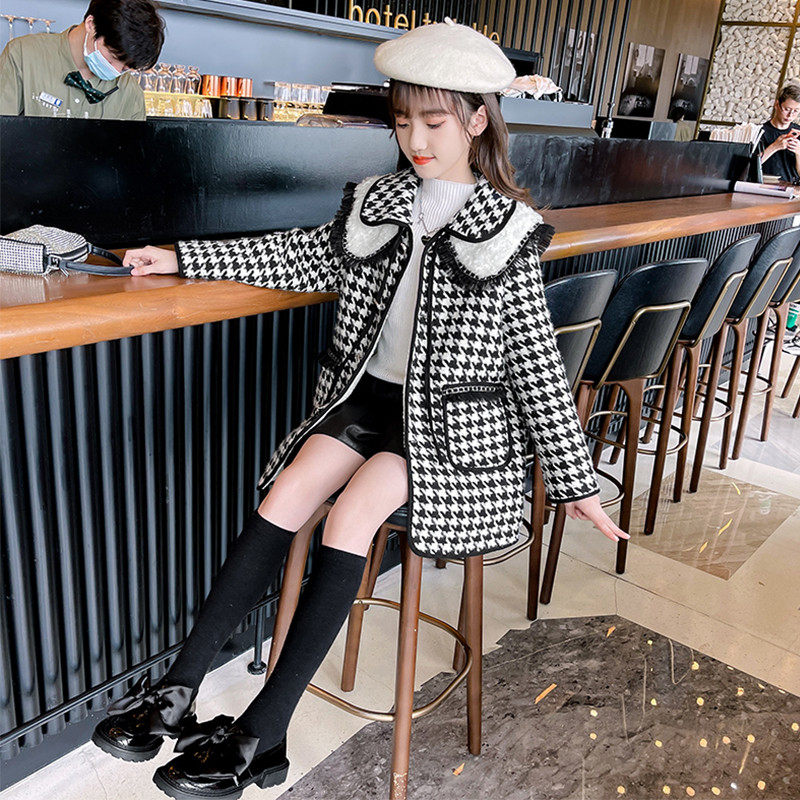 Girls with a thicker hair coat in spring and autumn dress 2022 new girls Yang Yang Yang Fashion medium and long plate coat