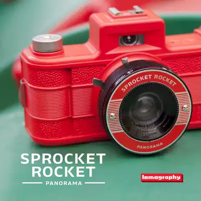 Sprocket Rocket wide-angle wide-view perforated 135 film camera classic red ink black LOMO
