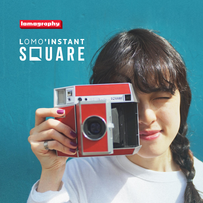 LomoInstant Square LeMagic square-shaped clapping up a folding camera once imaging a retro leather cavity