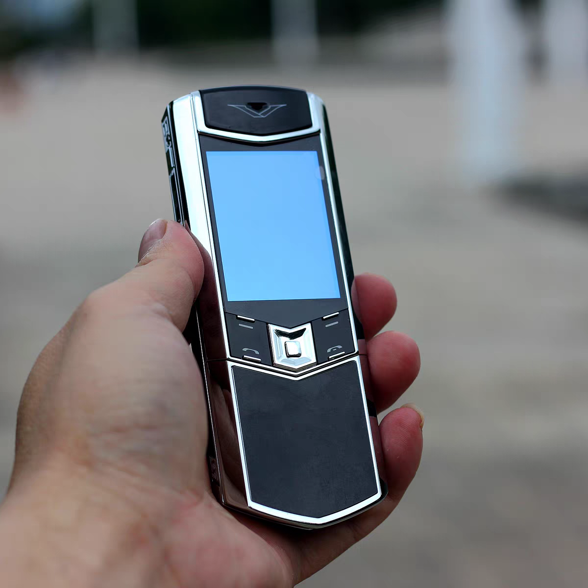 2025新款Vertu手机值得买吗？奢华商务手机有哪些新功能？_电子产品_淘宝数码网