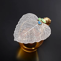 Серебряный лотос бодхи лист