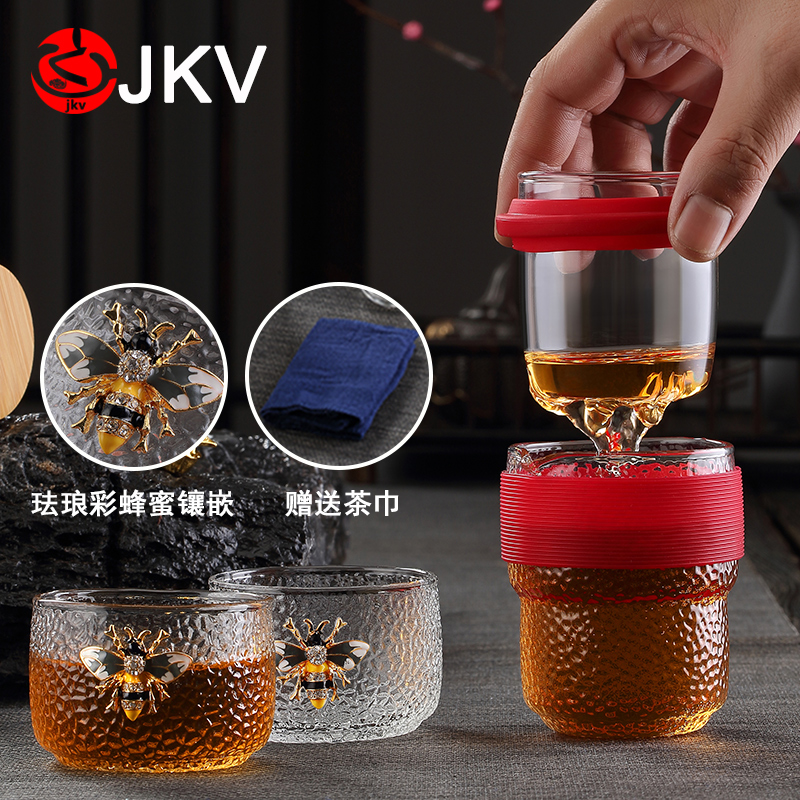 Floating Comfort Cup Inlaid Silver Glass Express Guest Cup Portable Brew Tea One Pot 2 Gongfu tea with a minimalist tea maker
