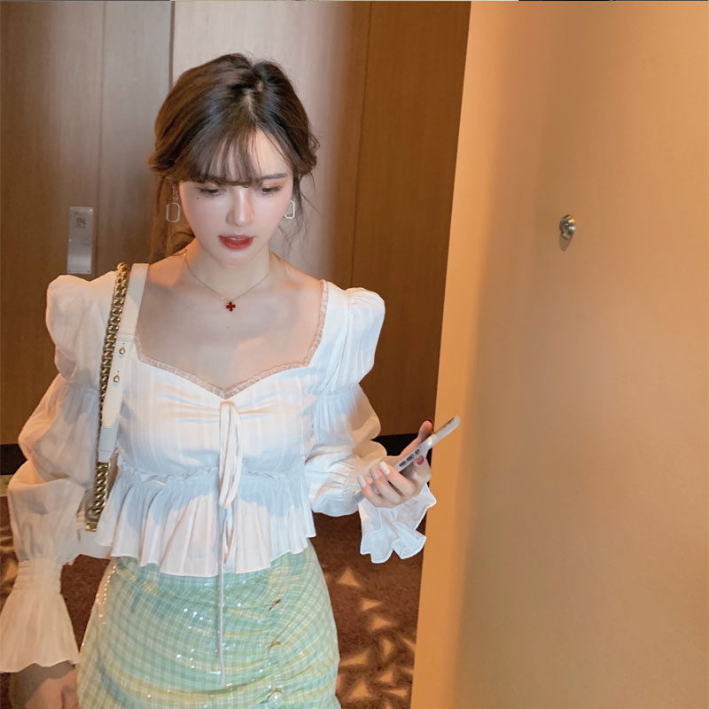 Fan-style short Lock Bone Caution Machine Square neck Blister Blouse Design Sensation Woman slim port Wind shirt Spring and autumn