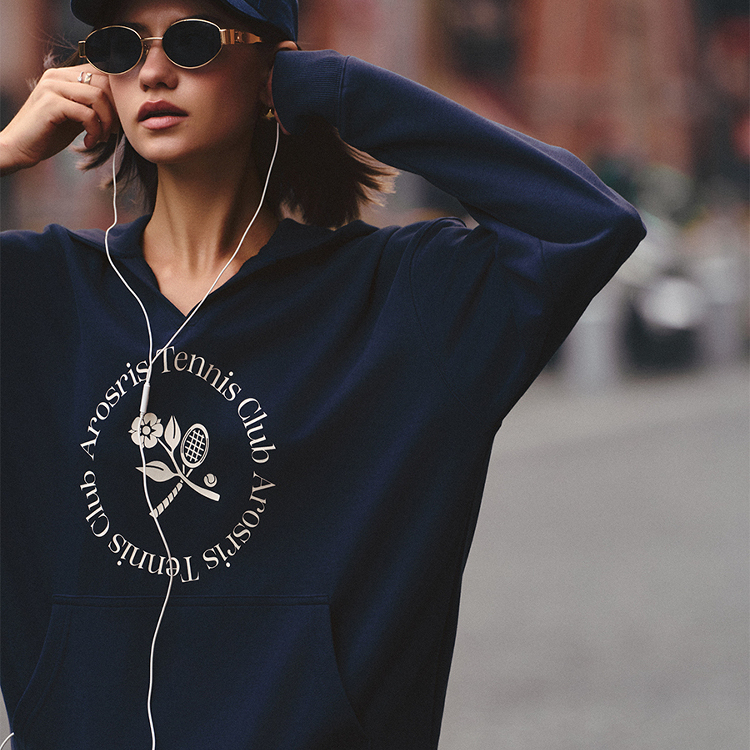 Arosris Old Money Preppy Style Commuter Age-Reducing American Retro Tennis Urban Sports Comfortable V-Neck Hooded Sweatshirt