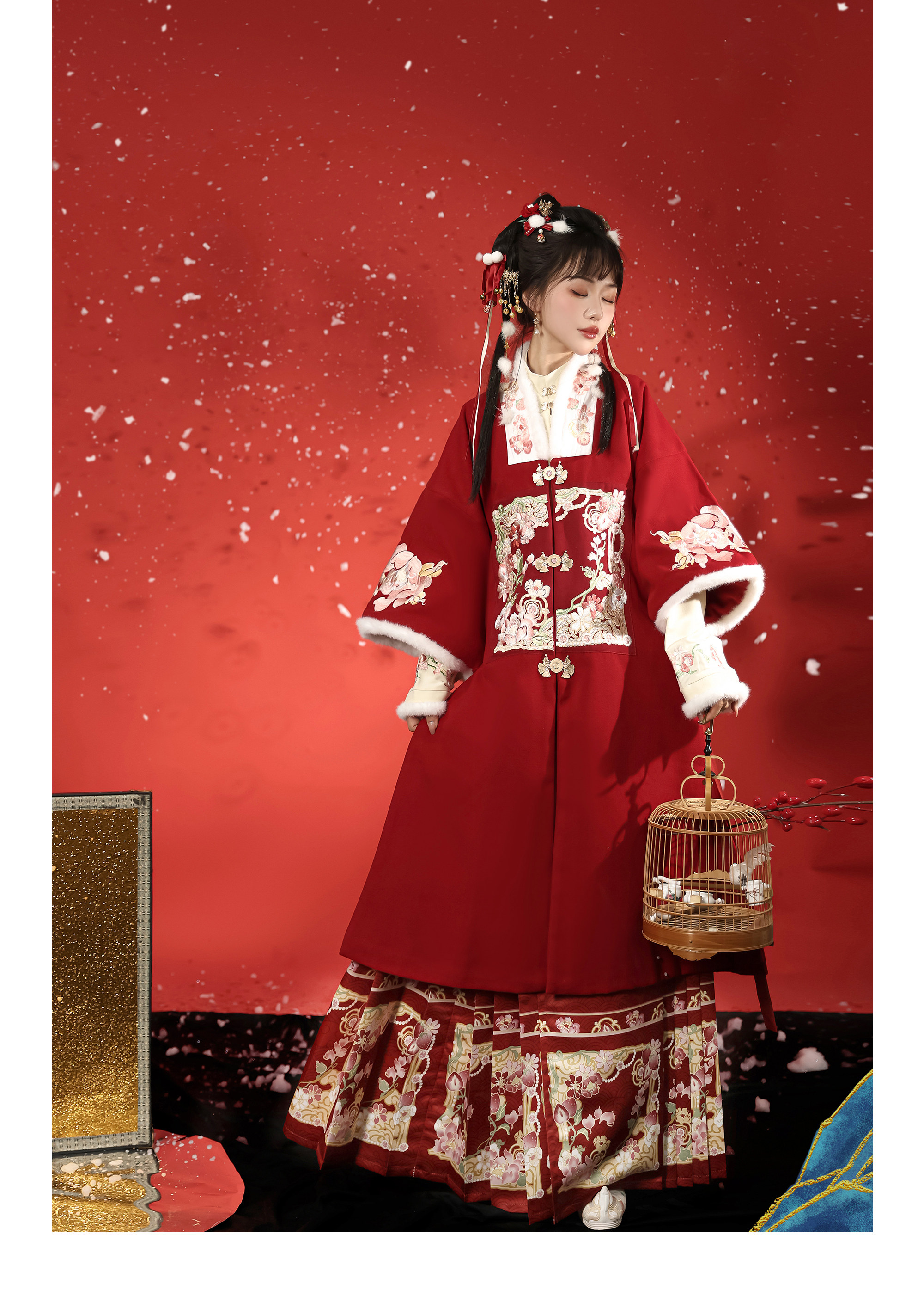 【中国直邮】荨茉乐淘淘 新款秋冬原创汉服明制加绒加厚马面裙 (红色合领补袍+米色立领+马面裙) S