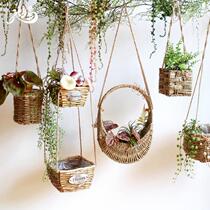 ()Handmade natural straw woven flower baskets pastoral hanging flower vessels round wall hanging wicker flower pots